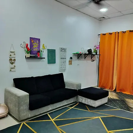 Embun Homestay Kemaman Chukai Exterior photo