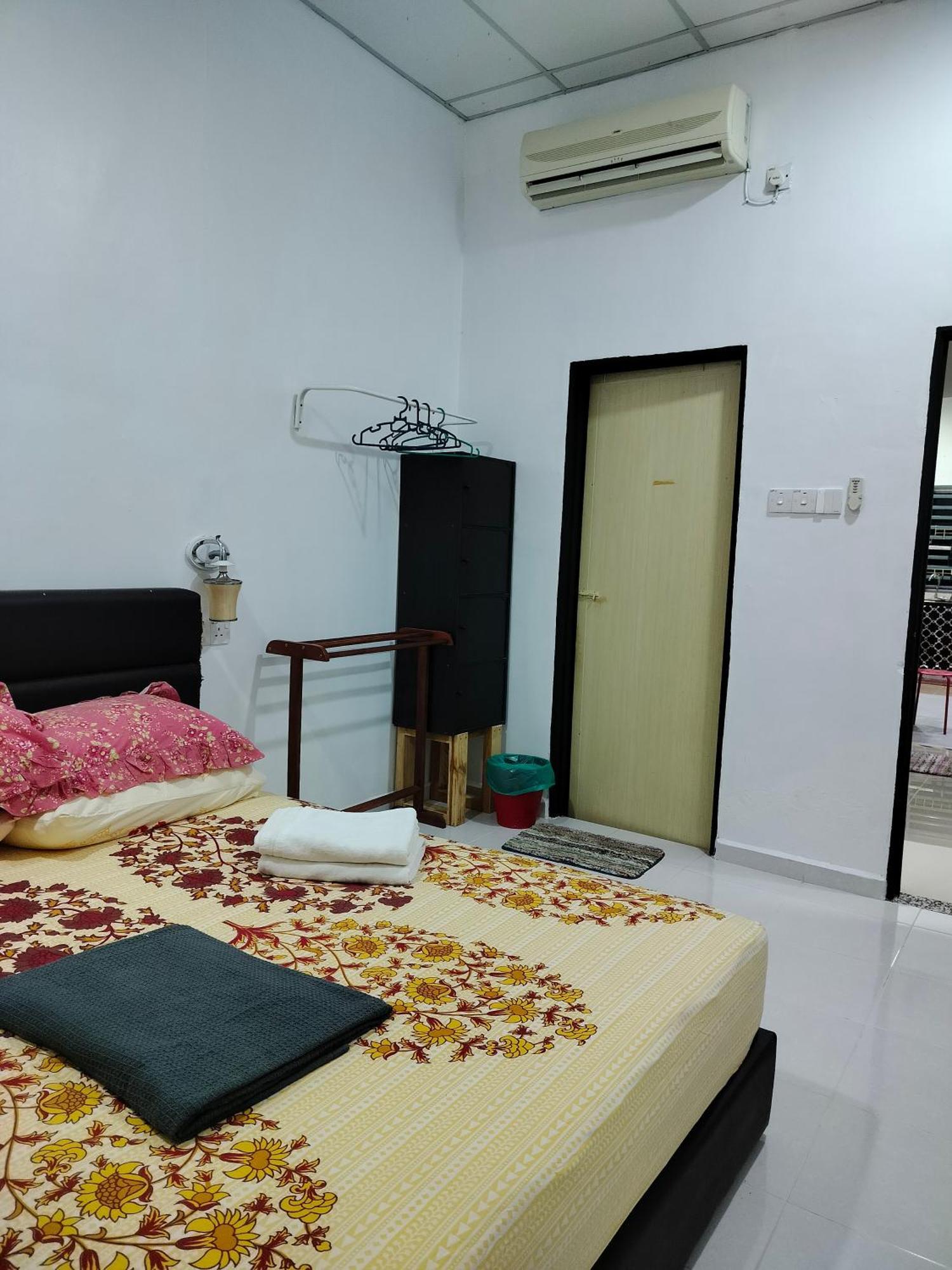 Embun Kemaman Holiday home *